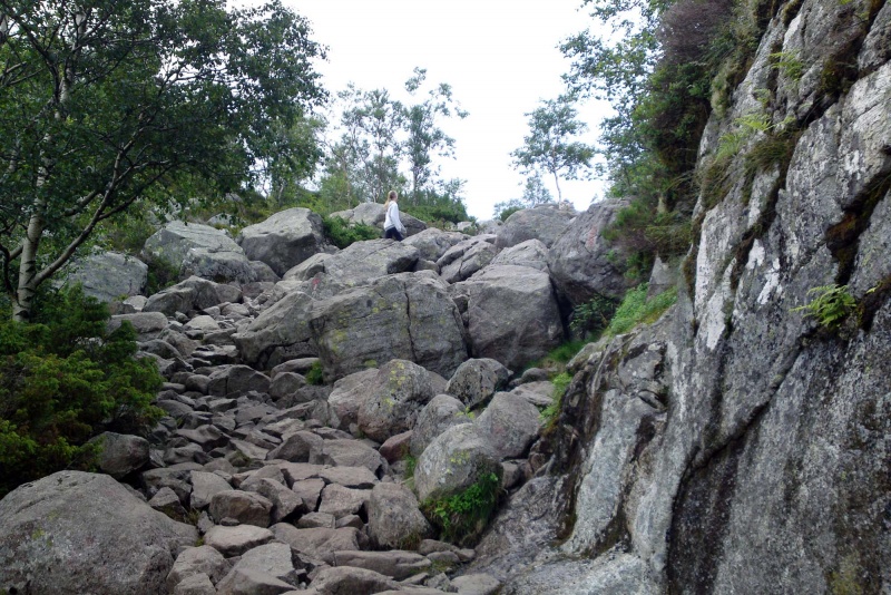 The walk to the Pulpit Rock